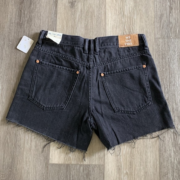 FREE PEOPLE Ivy Mid Rise Denim Shorts Faded Black Room Rocker - Picture 6 of 8